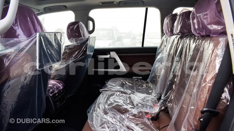 Big with watermark toyota land cruiser bomi county import dubai 1850