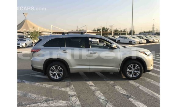 Buy Import Toyota Highlander Other Car in Import - Dubai in Bomi County Buy Import Toyota Highlander Other Car in Import - Dubai in Bomi County