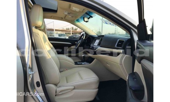 Buy Import Toyota Highlander Other Car in Import - Dubai in Bomi County Buy Import Toyota Highlander Other Car in Import - Dubai in Bomi County