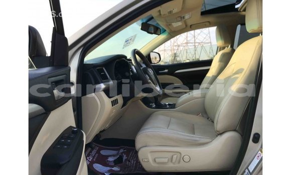 Buy Import Toyota Highlander Other Car in Import - Dubai in Bomi County Buy Import Toyota Highlander Other Car in Import - Dubai in Bomi County