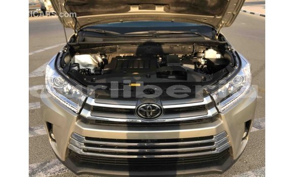 Buy Import Toyota Highlander Other Car in Import - Dubai in Bomi County Buy Import Toyota Highlander Other Car in Import - Dubai in Bomi County