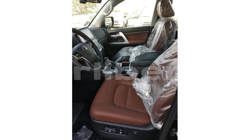 Big with watermark toyota land cruiser bomi county import dubai 1862