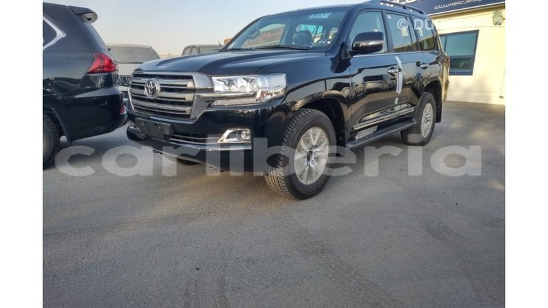 Big with watermark toyota land cruiser bomi county import dubai 1862