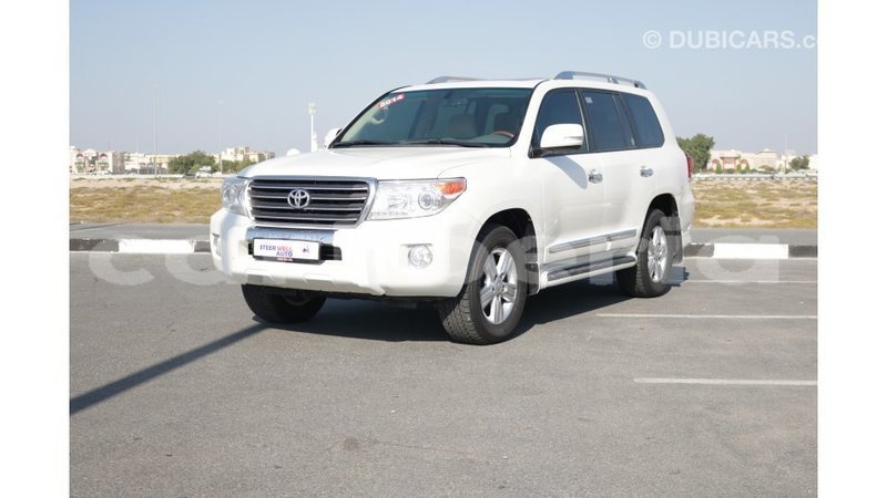 Big with watermark toyota land cruiser bomi county import dubai 1873
