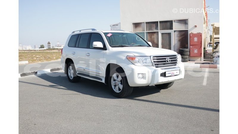 Big with watermark toyota land cruiser bomi county import dubai 1873