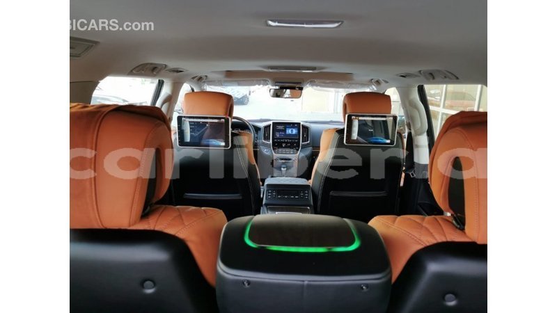 Big with watermark toyota land cruiser bomi county import dubai 1876