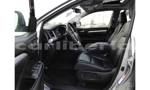 Buy Import Toyota Highlander Other Car in Import - Dubai in Bomi County Buy Import Toyota Highlander Other Car in Import - Dubai in Bomi County