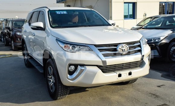 Buy Import Toyota Fortuner White Car in Import - Dubai in Bomi County Buy Import Toyota Fortuner White Car in Import - Dubai in Bomi County