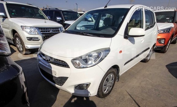 Buy Import Hyundai i10 White Car in Import - Dubai in Bomi County Buy Import Hyundai i10 White Car in Import - Dubai in Bomi County