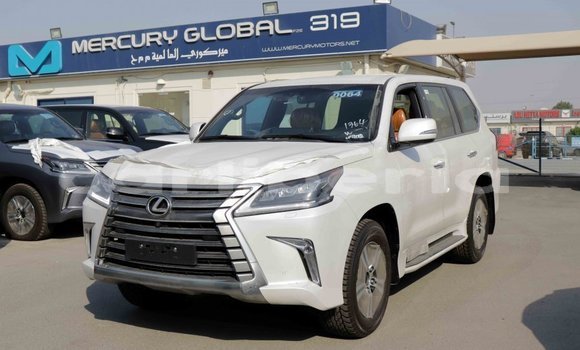 Acheter Import Voiture Lexus LX Blanc à Import - Dubai, Comté de Bomi Acheter Import Voiture Lexus LX Blanc à Import - Dubai, Comté de Bomi