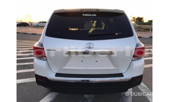 Buy Import Toyota Highlander White Car in Import - Dubai in Bomi County Buy Import Toyota Highlander White Car in Import - Dubai in Bomi County