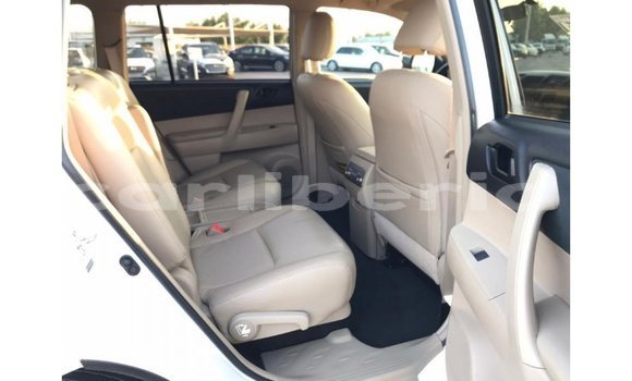 Buy Import Toyota Highlander White Car in Import - Dubai in Bomi County Buy Import Toyota Highlander White Car in Import - Dubai in Bomi County