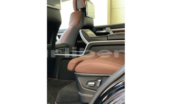 Acheter Import Voiture Toyota Land Cruiser Noir à Import - Dubai, Comté de Bomi Acheter Import Voiture Toyota Land Cruiser Noir à Import - Dubai, Comté de Bomi