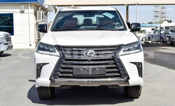 Acheter Import Voiture Lexus LX Blanc à Import - Dubai, Comté de Bomi Acheter Import Voiture Lexus LX Blanc à Import - Dubai, Comté de Bomi