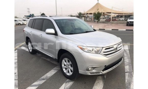 Buy Import Toyota Highlander Other Car in Import - Dubai in Bomi County Buy Import Toyota Highlander Other Car in Import - Dubai in Bomi County
