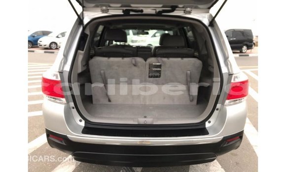 Buy Import Toyota Highlander Other Car in Import - Dubai in Bomi County Buy Import Toyota Highlander Other Car in Import - Dubai in Bomi County