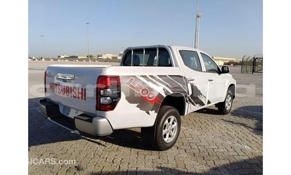Buy Import Mitsubishi L200 White Car in Import - Dubai in Bomi County Buy Import Mitsubishi L200 White Car in Import - Dubai in Bomi County