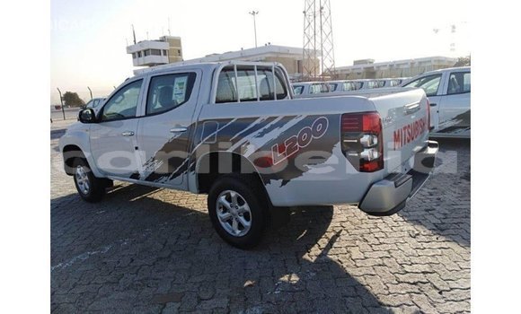 Buy Import Mitsubishi L200 White Car in Import - Dubai in Bomi County Buy Import Mitsubishi L200 White Car in Import - Dubai in Bomi County
