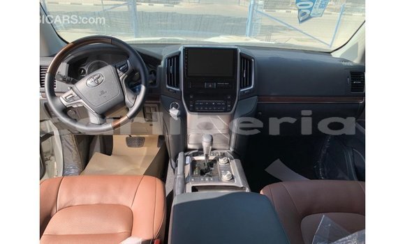 Buy Import Toyota Land Cruiser White Car in Import - Dubai in Bomi County Buy Import Toyota Land Cruiser White Car in Import - Dubai in Bomi County