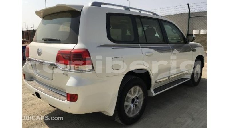Big with watermark toyota land cruiser bomi county import dubai 2046