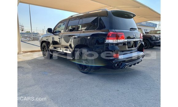Acheter Import Voiture Toyota Land Cruiser Noir à Import - Dubai, Comté de Bomi Acheter Import Voiture Toyota Land Cruiser Noir à Import - Dubai, Comté de Bomi