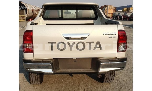 Acheter Import Voiture Toyota Hilux Blanc à Import - Dubai, Comté de Bomi Acheter Import Voiture Toyota Hilux Blanc à Import - Dubai, Comté de Bomi