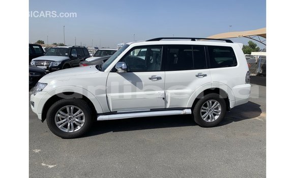 Buy Import Mitsubishi Pajero White Car in Import - Dubai in Bomi County Buy Import Mitsubishi Pajero White Car in Import - Dubai in Bomi County
