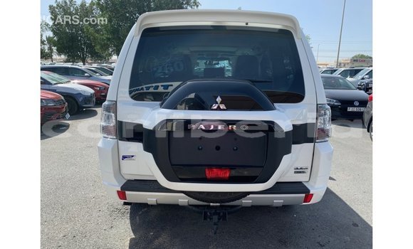Buy Import Mitsubishi Pajero White Car in Import - Dubai in Bomi County Buy Import Mitsubishi Pajero White Car in Import - Dubai in Bomi County