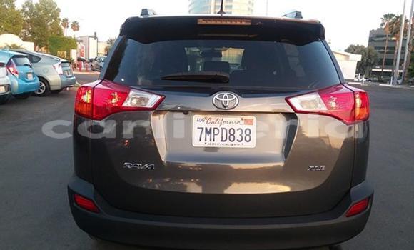 Buy Used Toyota RAV4 Beige Car in Monrovia in Montserrado County Buy Used Toyota RAV4 Beige Car in Monrovia in Montserrado County