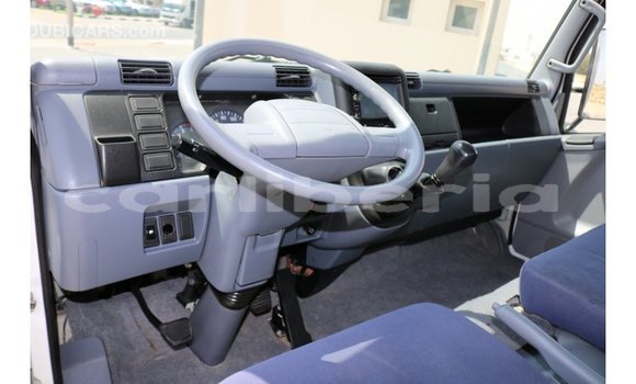 Buy Import Mitsubishi Carisma White Car in Import - Dubai in Bomi County