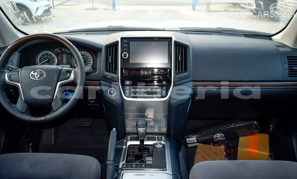 Acheter Import Voiture Toyota Land Cruiser Autre à Import - Dubai, Comté de Bomi Acheter Import Voiture Toyota Land Cruiser Autre à Import - Dubai, Comté de Bomi