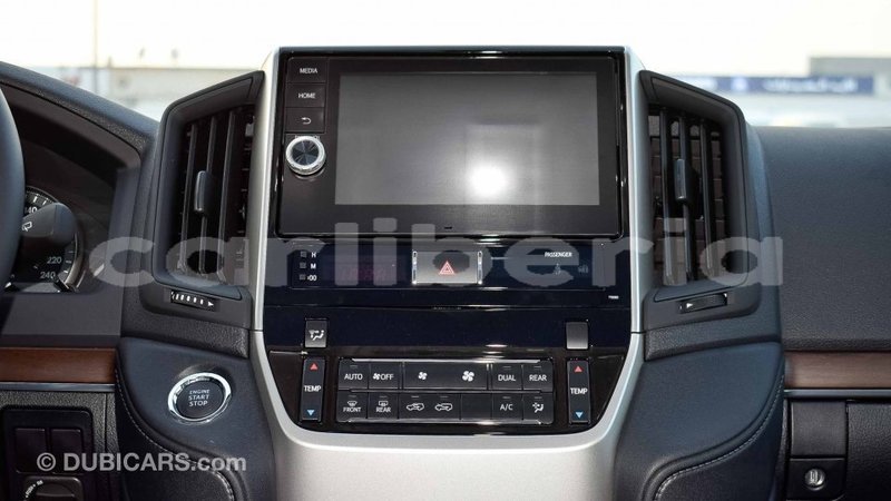 Big with watermark toyota land cruiser bomi county import dubai 2094