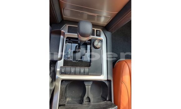Acheter Import Voiture Toyota Land Cruiser Blanc à Import - Dubai, Comté de Bomi Acheter Import Voiture Toyota Land Cruiser Blanc à Import - Dubai, Comté de Bomi
