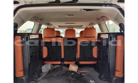 Acheter Import Voiture Toyota Land Cruiser Blanc à Import - Dubai, Comté de Bomi Acheter Import Voiture Toyota Land Cruiser Blanc à Import - Dubai, Comté de Bomi