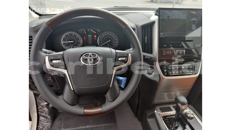 Big with watermark toyota land cruiser bomi county import dubai 2103