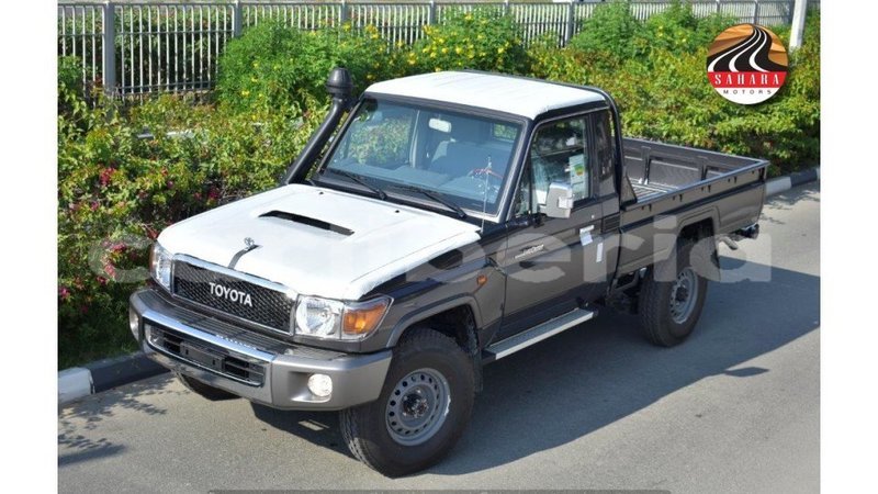 Big with watermark toyota land cruiser bomi county import dubai 2107