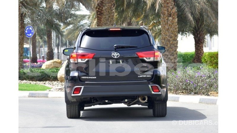 Big with watermark toyota highlander bomi county import dubai 2122