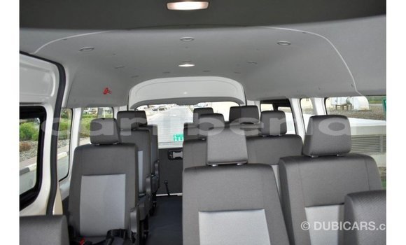 Buy Import Toyota Hiace White Car in Import - Dubai in Bomi County Buy Import Toyota Hiace White Car in Import - Dubai in Bomi County