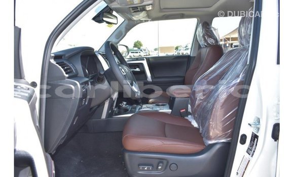 Buy Import Toyota HiAce White Truck in Import - Dubai in Bomi County Buy Import Toyota HiAce White Truck in Import - Dubai in Bomi County