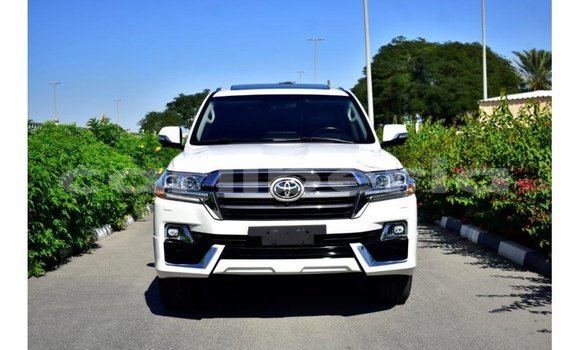 Buy Import Toyota Land Cruiser White Car in Import - Dubai in Bomi County Buy Import Toyota Land Cruiser White Car in Import - Dubai in Bomi County