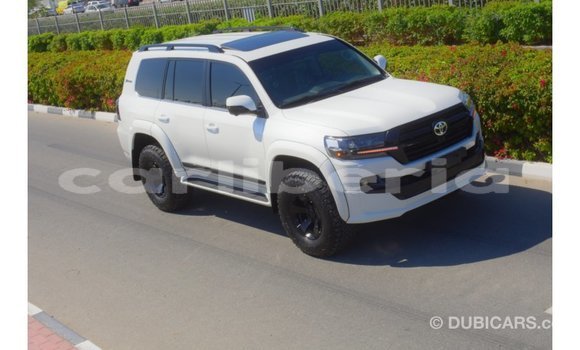 Buy Import Toyota Land Cruiser White Car in Import - Dubai in Bomi County Buy Import Toyota Land Cruiser White Car in Import - Dubai in Bomi County