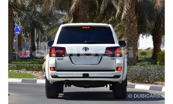 Buy Import Toyota Land Cruiser White Car in Import - Dubai in Bomi County Buy Import Toyota Land Cruiser White Car in Import - Dubai in Bomi County