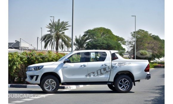 Buy Import Toyota Hilux White Car in Import - Dubai in Bomi County Buy Import Toyota Hilux White Car in Import - Dubai in Bomi County