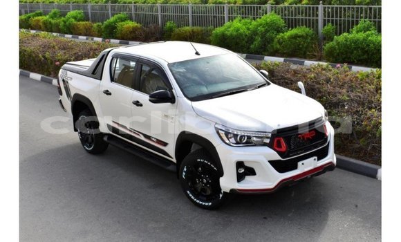 Buy Import Toyota Hilux White Car in Import - Dubai in Bomi County Buy Import Toyota Hilux White Car in Import - Dubai in Bomi County