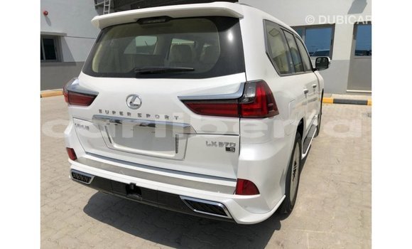 Acheter Import Voiture Lexus LX Blanc à Import - Dubai, Comté de Bomi Acheter Import Voiture Lexus LX Blanc à Import - Dubai, Comté de Bomi