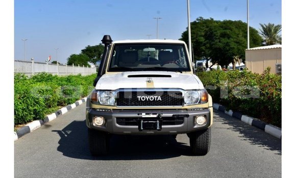 Buy Import Toyota Land Cruiser Beige Car in Import - Dubai in Bomi County Buy Import Toyota Land Cruiser Beige Car in Import - Dubai in Bomi County