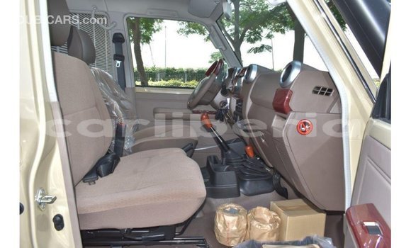 Buy Import Toyota Land Cruiser Beige Car in Import - Dubai in Bomi County Buy Import Toyota Land Cruiser Beige Car in Import - Dubai in Bomi County