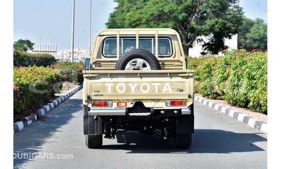 Buy Import Toyota Land Cruiser Beige Car in Import - Dubai in Bomi County Buy Import Toyota Land Cruiser Beige Car in Import - Dubai in Bomi County
