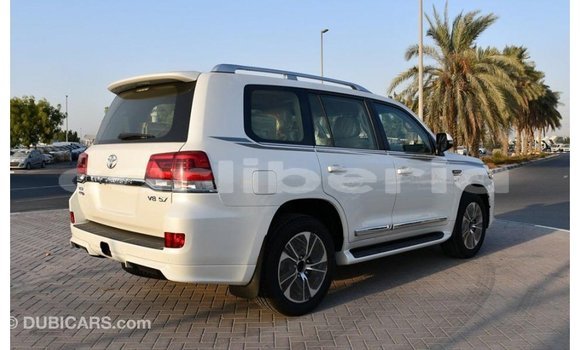 Buy Import Toyota Land Cruiser White Car in Import - Dubai in Bomi County Buy Import Toyota Land Cruiser White Car in Import - Dubai in Bomi County