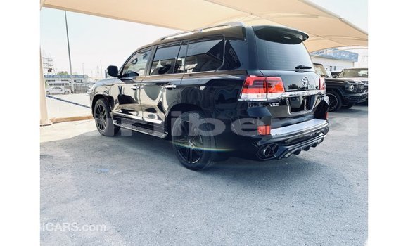 Acheter Import Voiture Toyota Land Cruiser Noir à Import - Dubai, Comté de Bomi Acheter Import Voiture Toyota Land Cruiser Noir à Import - Dubai, Comté de Bomi